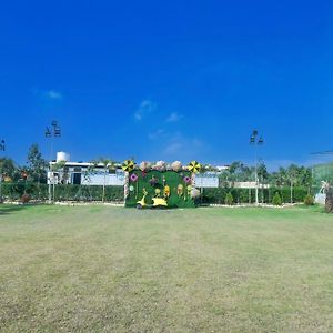 Hotel O Sunshine Resort & Restaurant